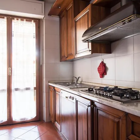 2 Bedrooms With Massive Balcony & City Views Milão